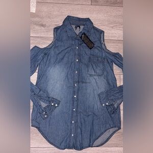 Highway Jeans Size Small Cold Shoulder Long Sleeved Pearl Snap Denim Blouse New